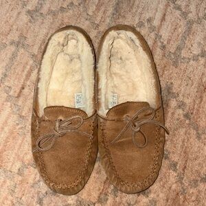 Ugg Moccasins size 7 tan